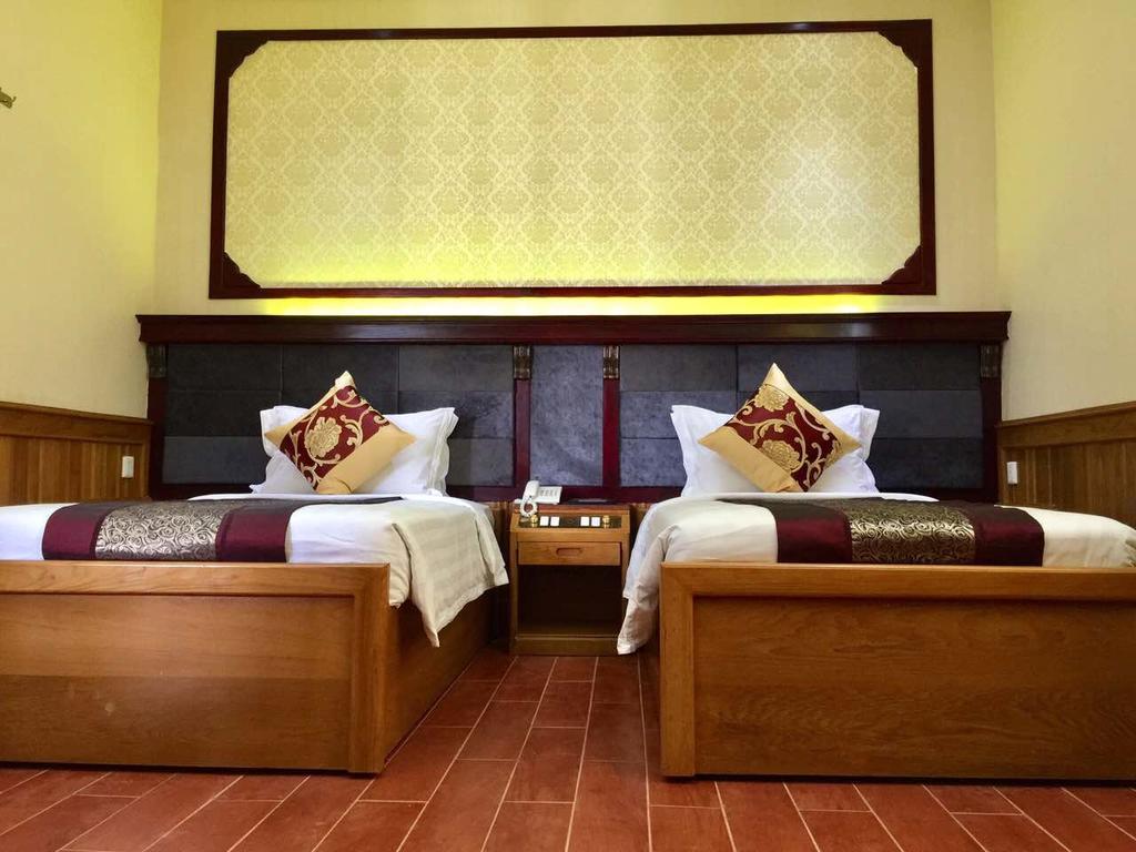 Palace Hotel Mandalay Esterno foto