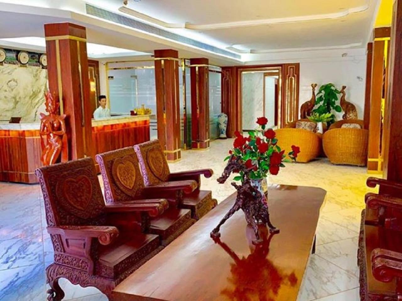Palace Hotel Mandalay Esterno foto