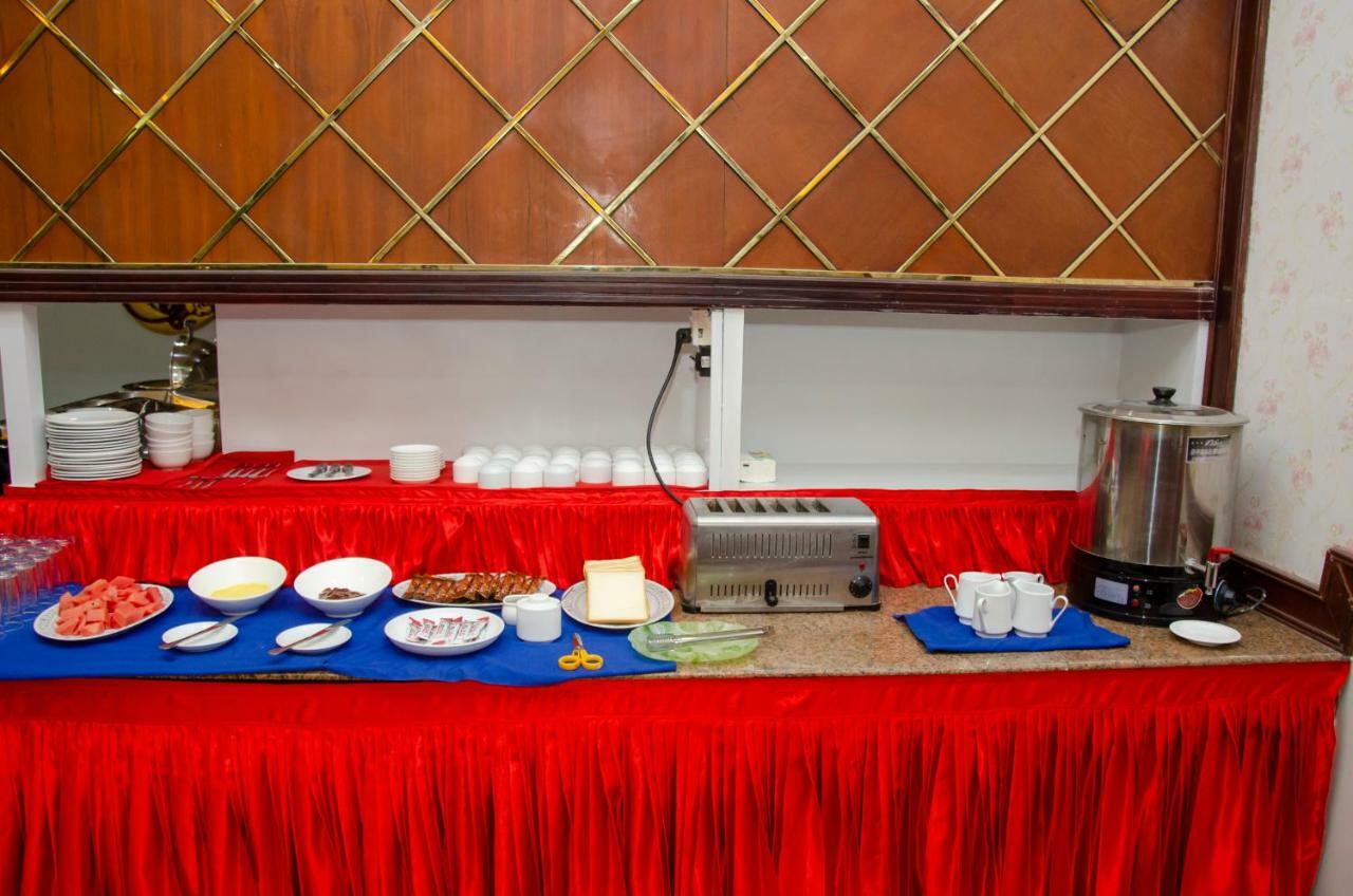Palace Hotel Mandalay Esterno foto